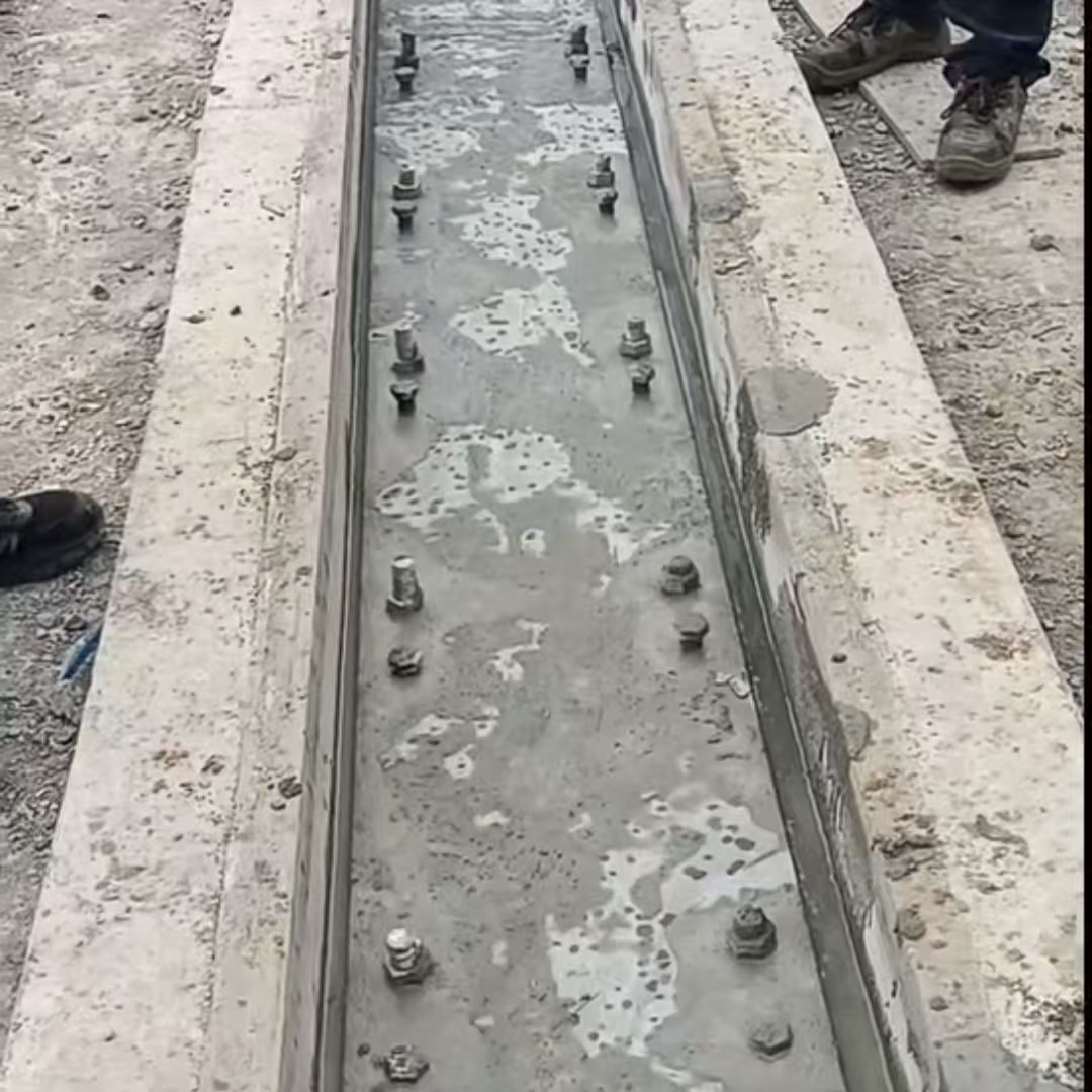 靖远港口码头起重机龙门吊重型机械设备稳固用早强快凝轨道胶泥